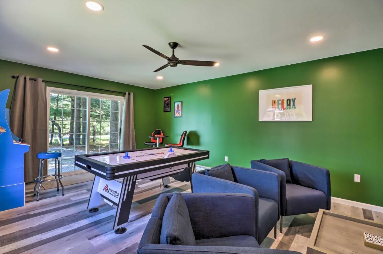 Pocono Mountain Escape With Game Room Walk To Lake! Albrightsville Eksteriør billede